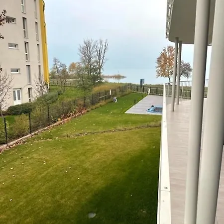 Silver Beach Holiday Apartman Ezustpart Apartament Siófok