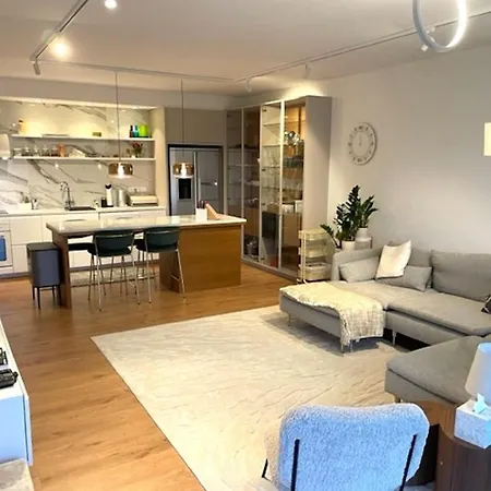 Apartament Silver Beach Holiday Apartman Ezustpart *