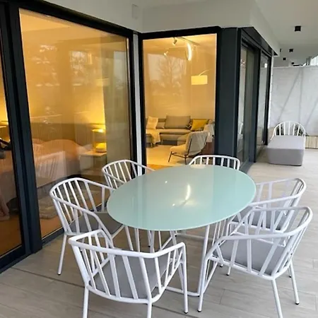 Apartament Silver Beach Holiday Apartman Ezustpart