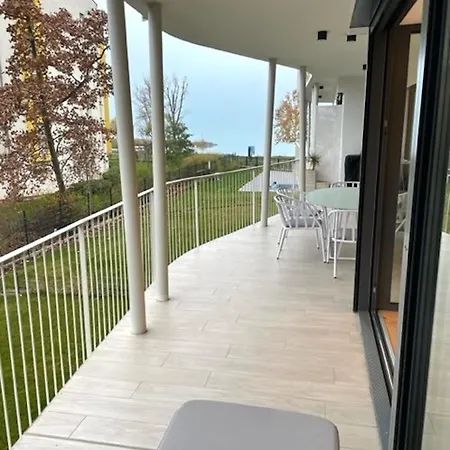 Apartament Silver Beach Holiday Apartman Ezustpart