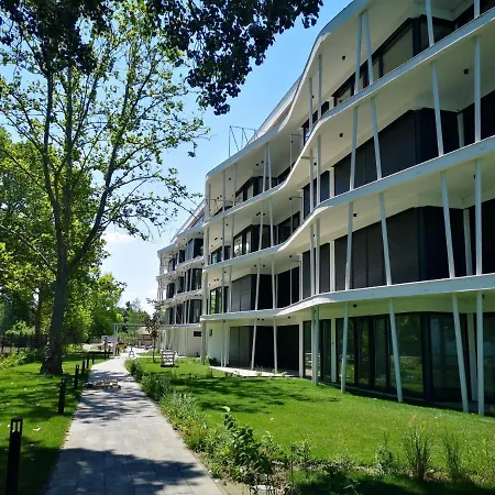 Silver Beach Holiday Apartman Ezustpart * Siófok